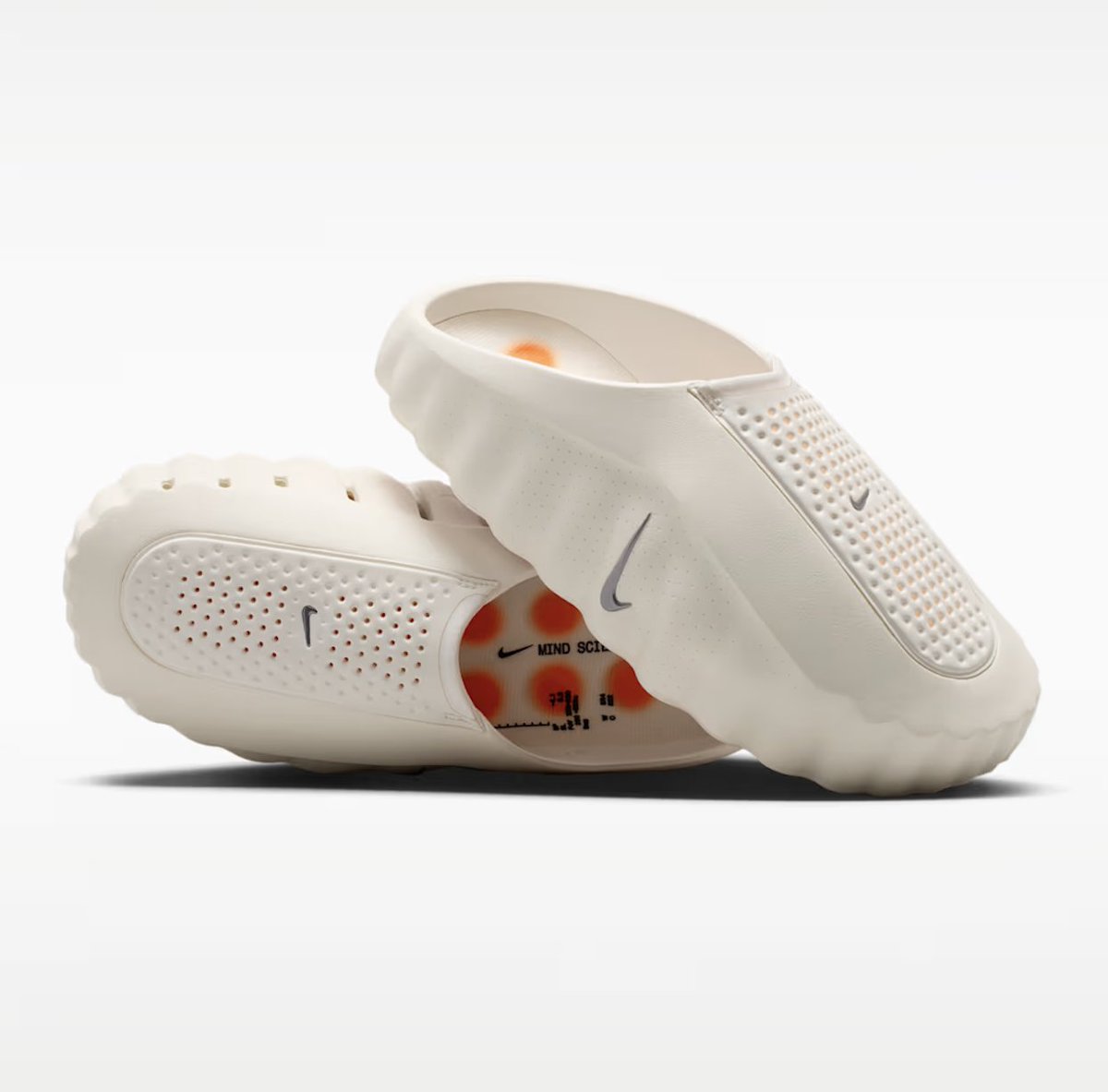 SNKR_TWITR tweet media