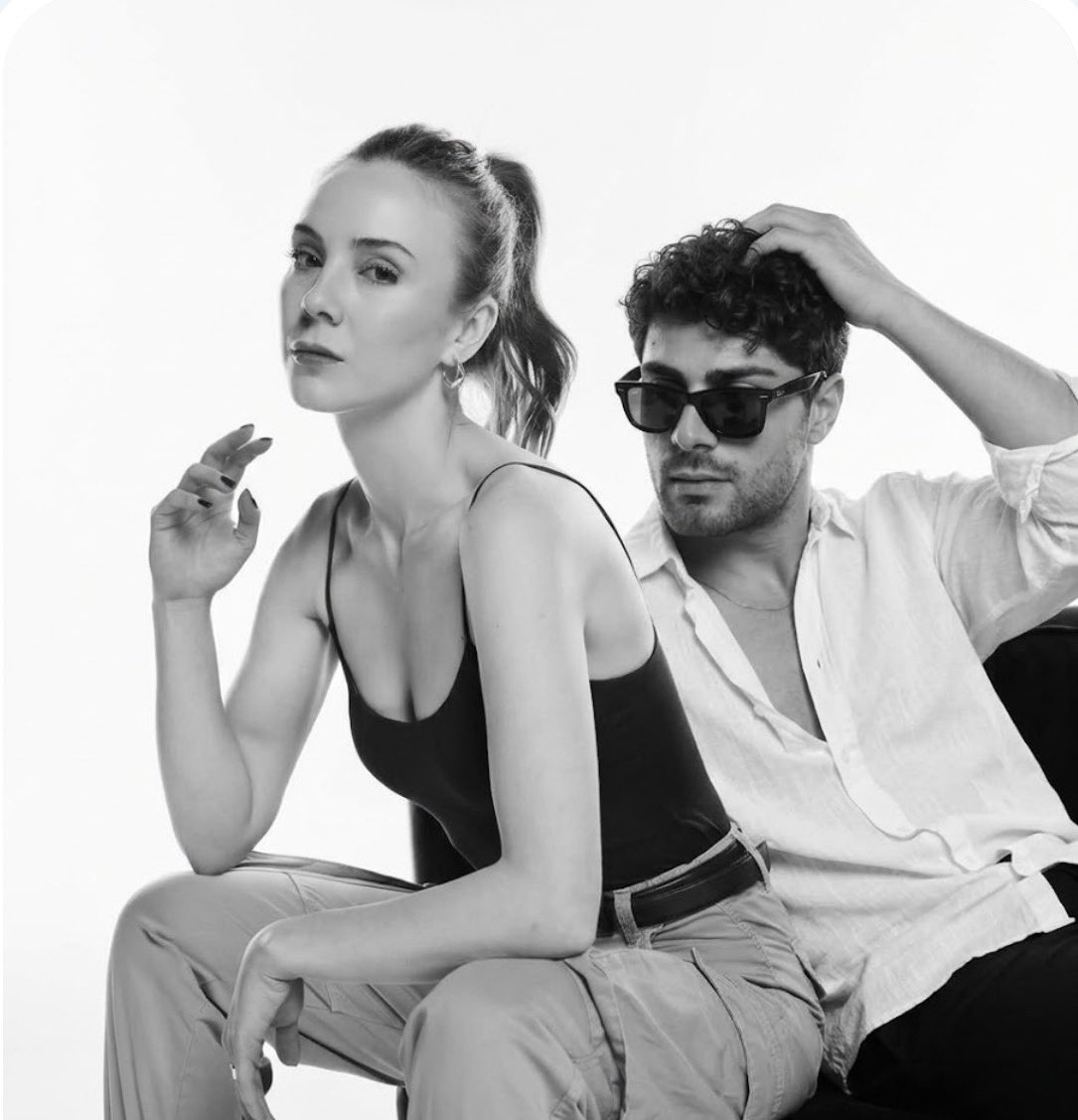 sennooss6's tweet photo. çok yakışmadılar mı? #erzey #alhan https://t.co/44K4E8v2Fb