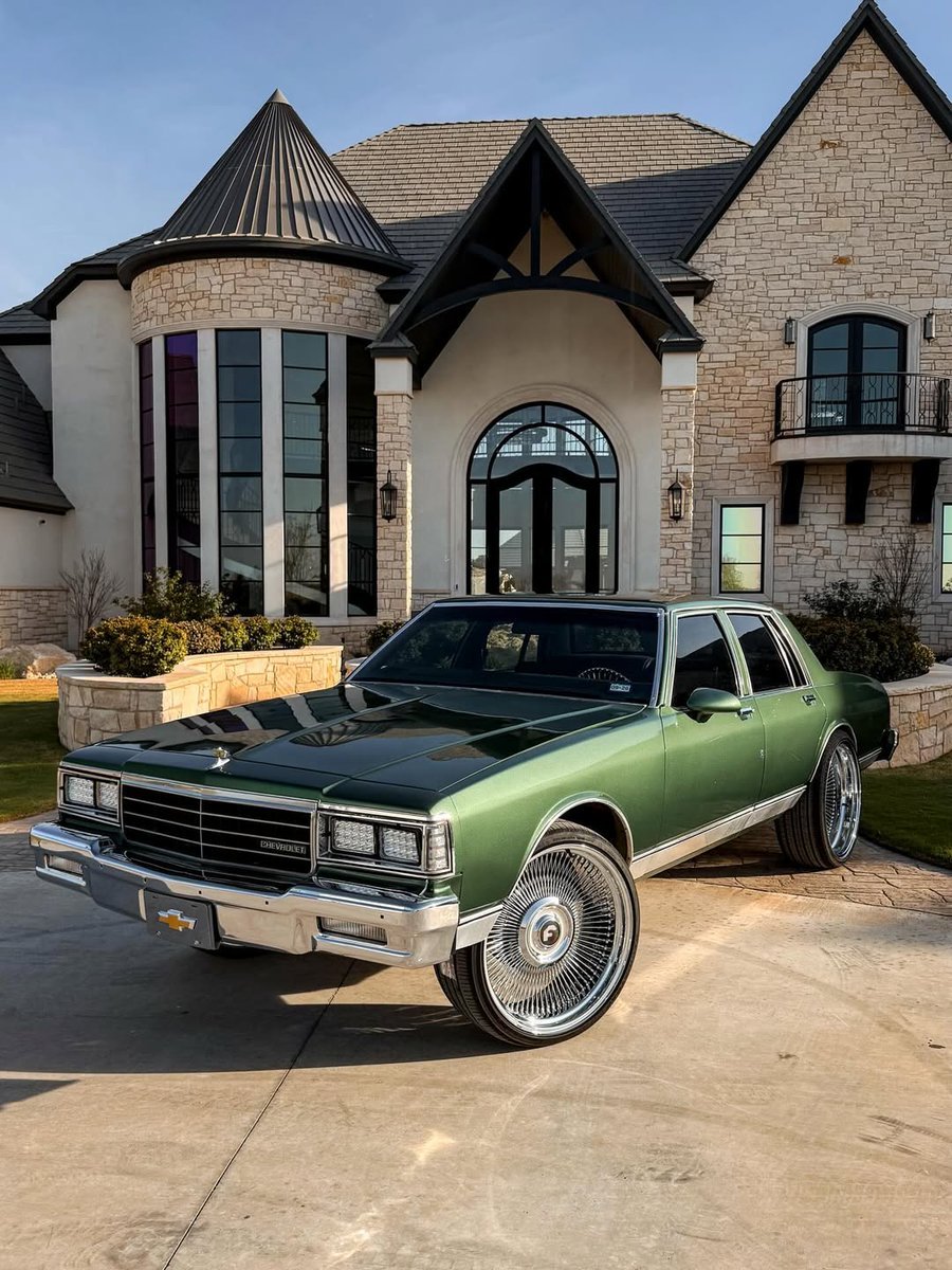 COMPETITION tweet media