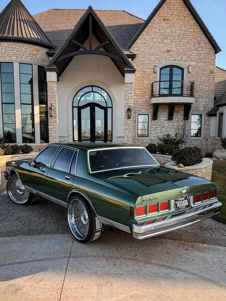 COMPETITION tweet media