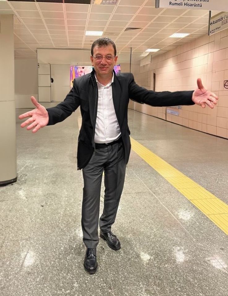 postmodern tweet media