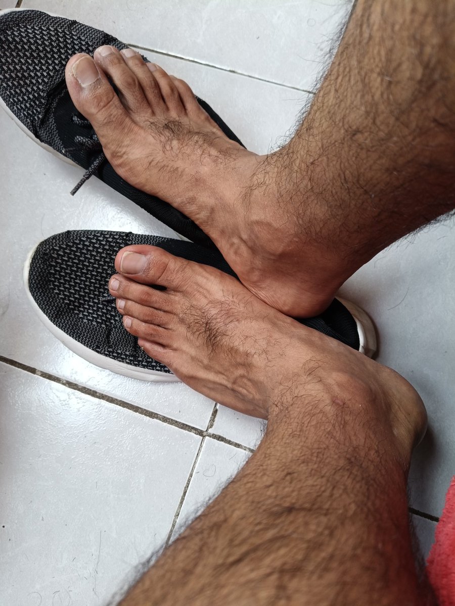 red_star01's tweet photo. Se logró jajaja no morí en el primer intento, veamos si está vez se logra un cambio!
#gym #feetِ #MiercolesDeMorboYProvocación #primerdia #primeravez #gayguy https://t.co/4fcIBW00Da
