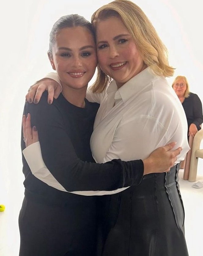 Selena Gomez Updates tweet media