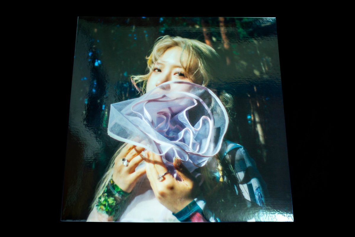 leon1216jp's tweet photo. YonYon(욘욘) - Grace (Deluxe Edition) LP https://t.co/PTeB6ZmcmH