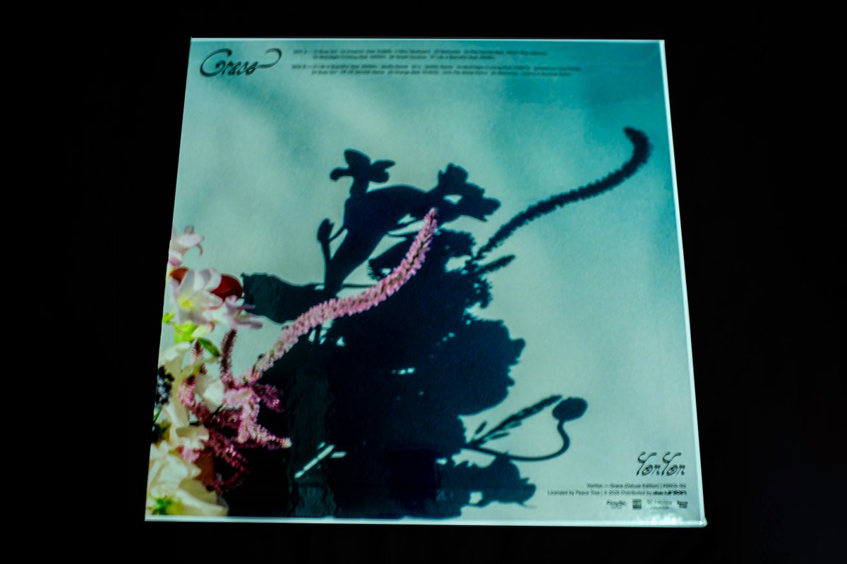 leon1216jp's tweet photo. YonYon(욘욘) - Grace (Deluxe Edition) LP https://t.co/PTeB6ZmcmH