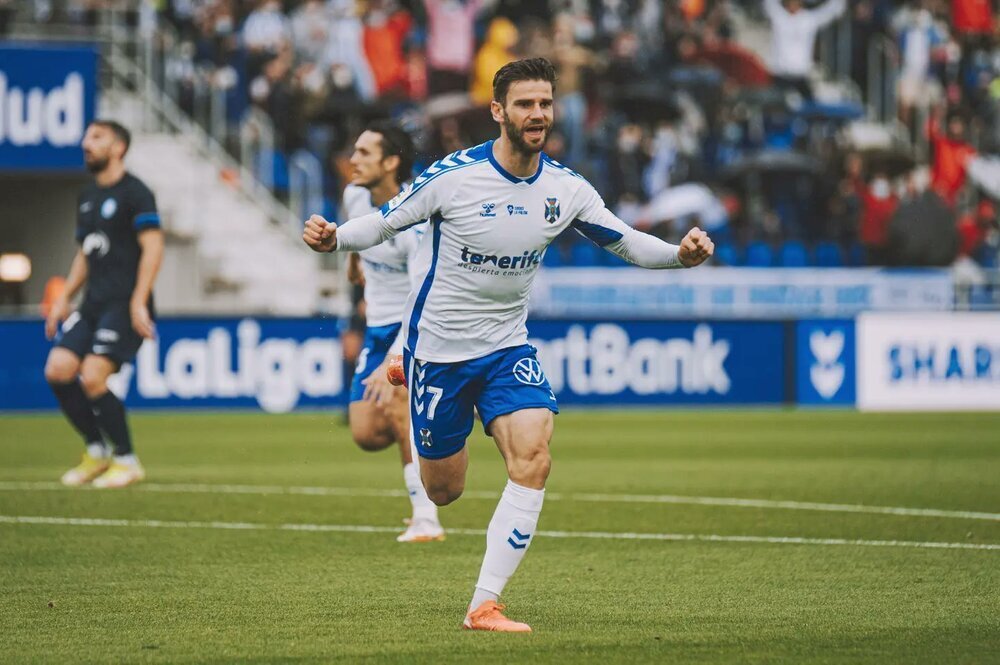 Ezequiel tweet media