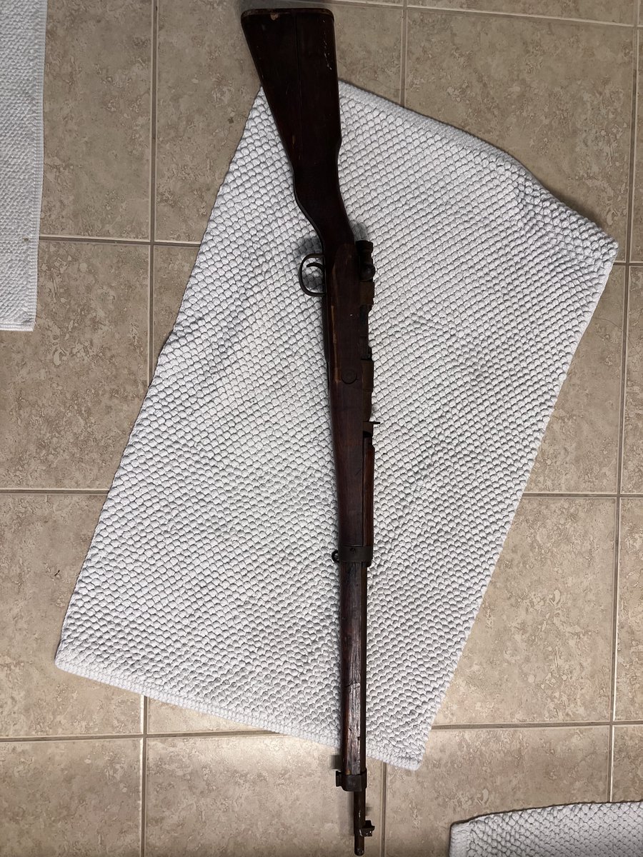 Rusty Bullet Hole tweet media