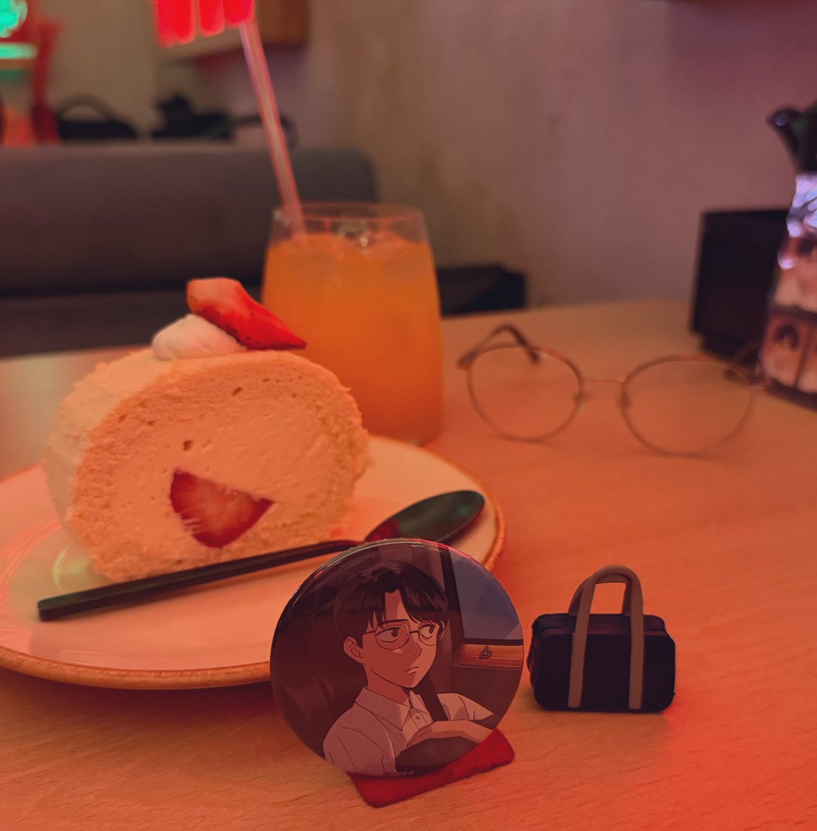 kate_finnas 🍓🚬✨ tweet media