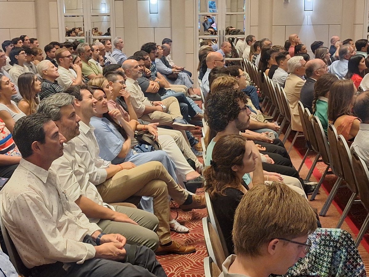 ACOVI_'s tweet photo. ACOVI y Fecovita participaron del informe del Instituto de Estudios sobre la Realidad Argentina y Latinoamericana (IERAL), perteneciente a la @FMediterranea que publica anualmente. Estuvo presente el presidente de Fecovita Ruben Panella, el secretario Marcelo Federici, Paul Burlot secretario de Foro Mundial de Cooperativas Vitivinícolas, Gustavo Arangüena, tesorero y Javier Vergani protesorero de Fecovita. Por ACOVI participó el gerente @NicoVicchi1.