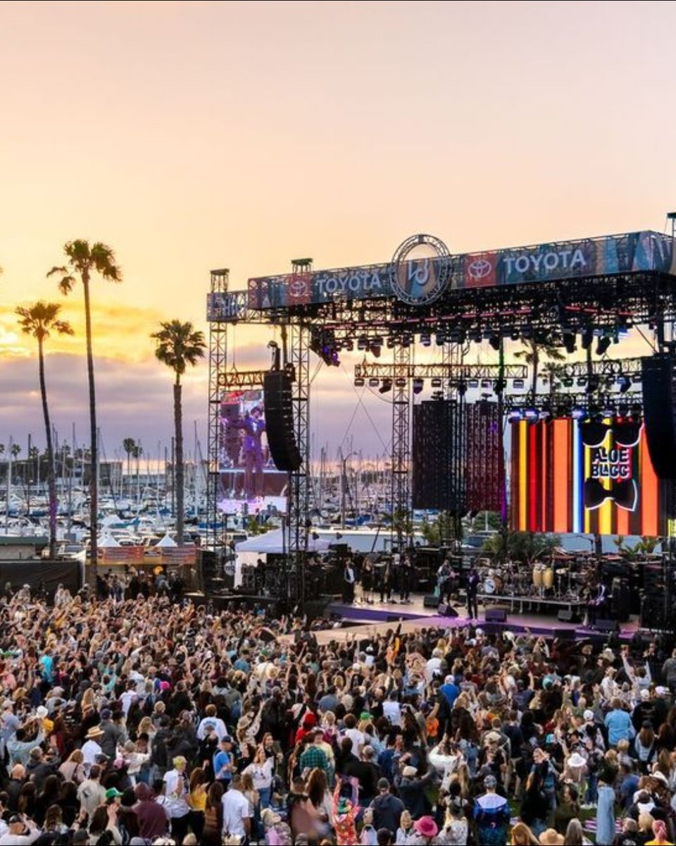 Visit California tweet media