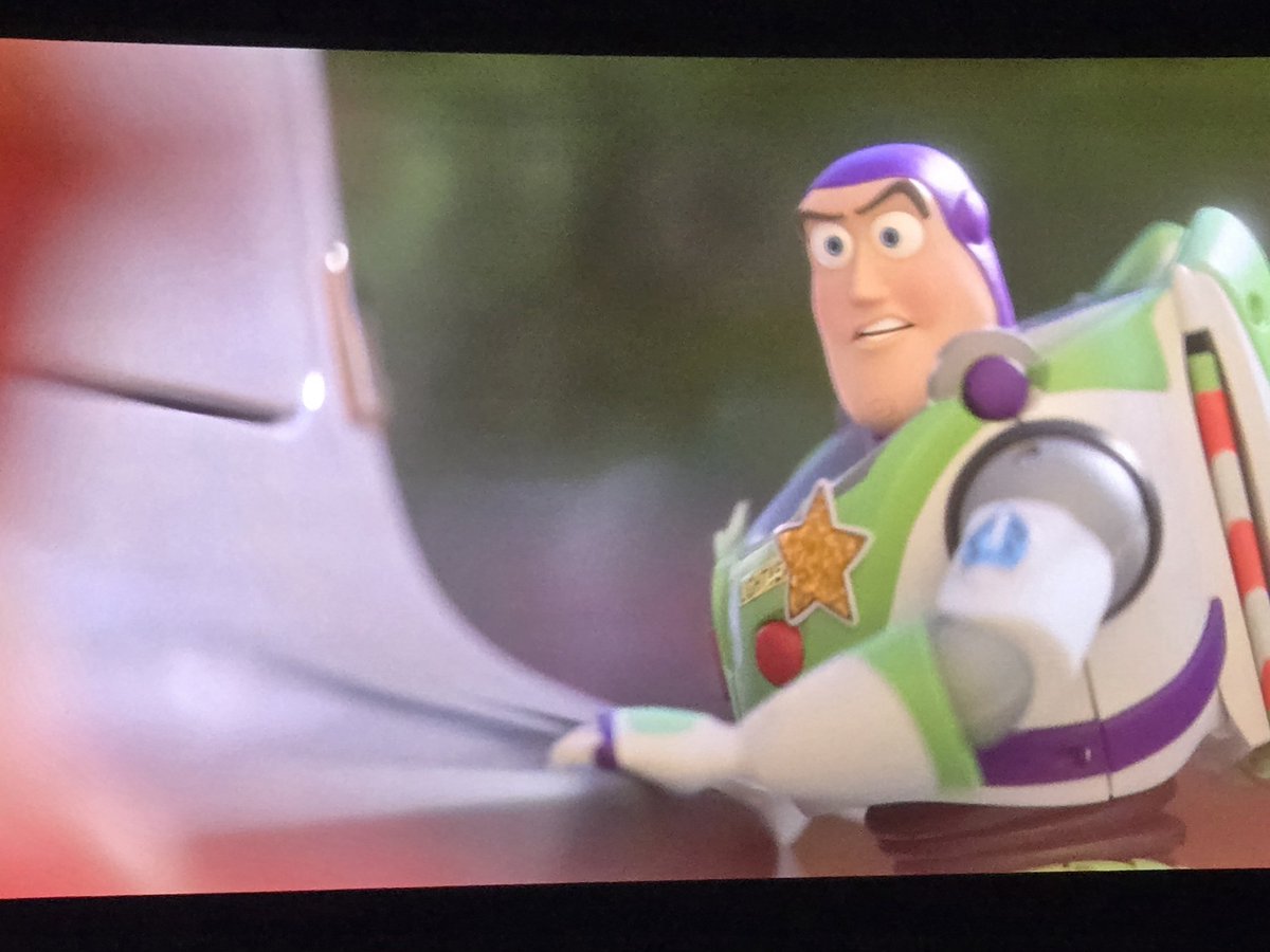 titanswan tweet media