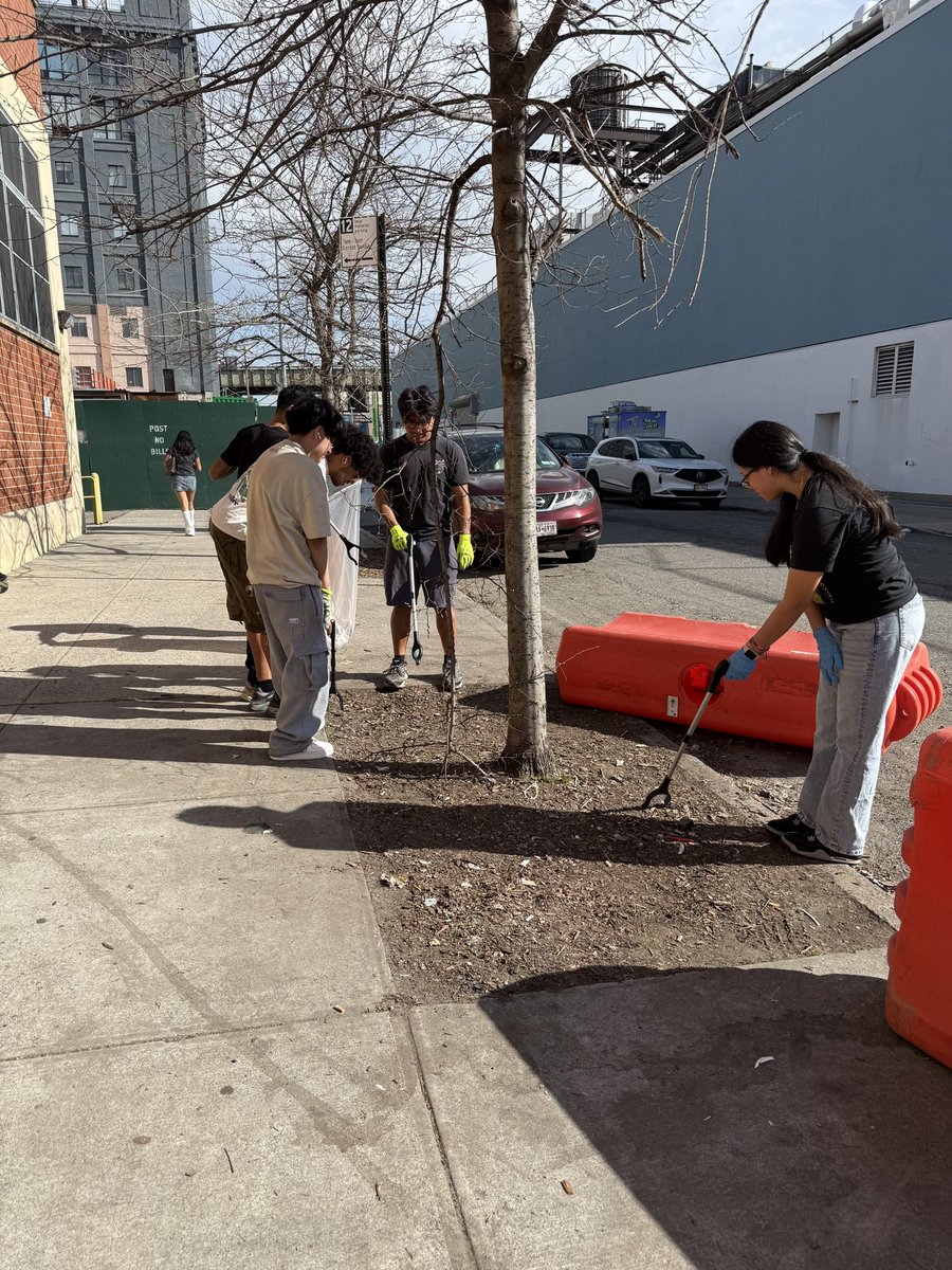 Middle College HS tweet media