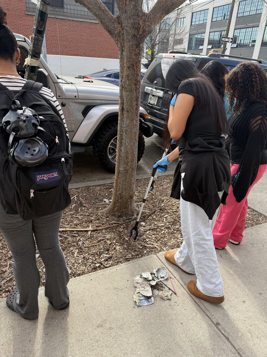 Middle College HS tweet media