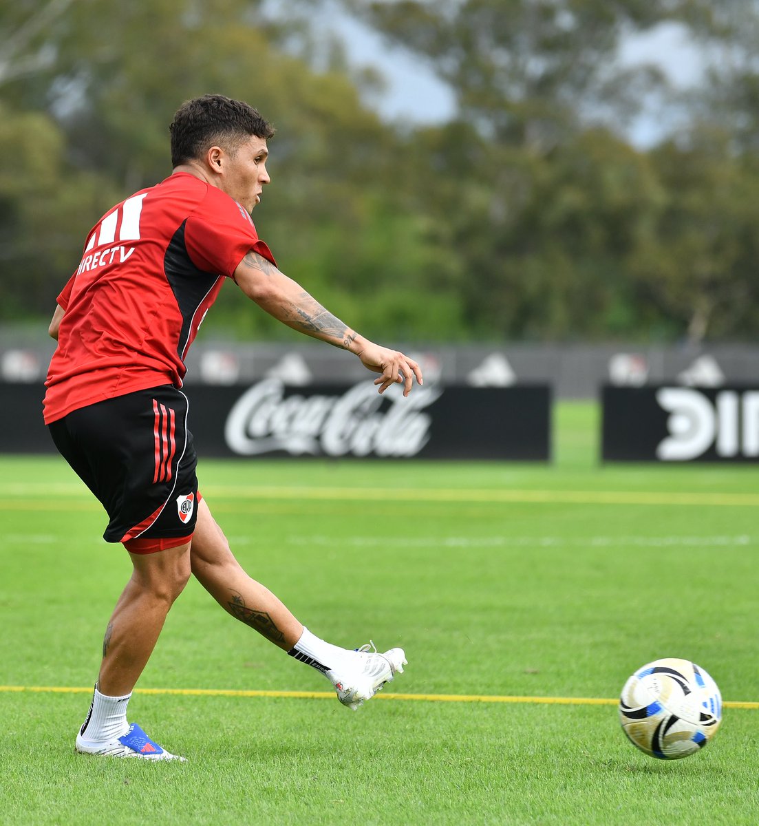 𝐉𝐅𝐐𝟏𝟎.