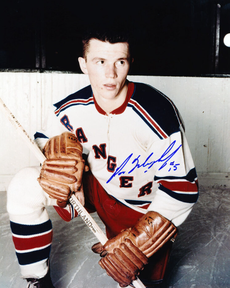 hockey_vintage's tweet photo. Happy birthday to the late NHLers born ON THIS DAY in hockey history (April 10th) Part 2:
Ron Murphy (1933)
Jerry Wilson (1937)
#VintageHockey #NHLe https://t.co/cqpGPXEPuC