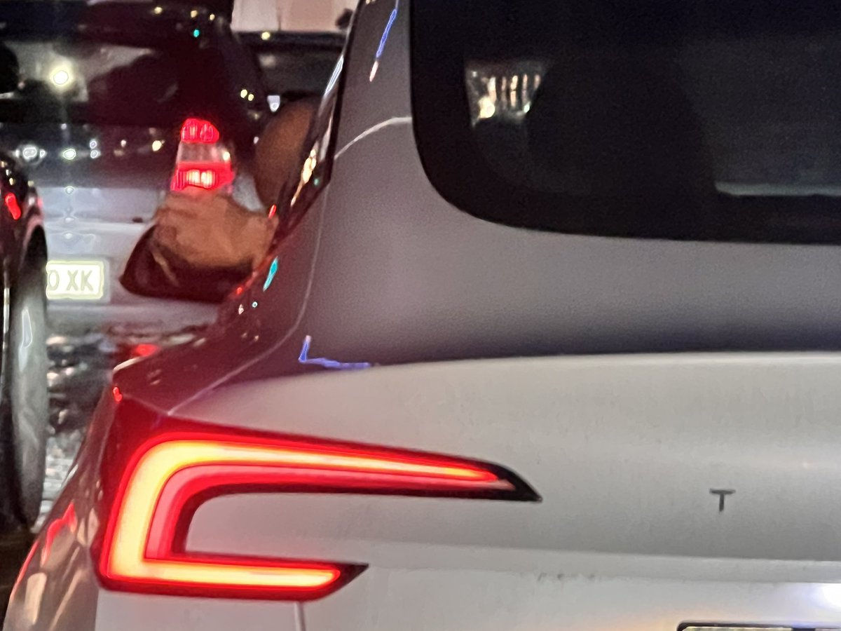 🖕😒🖕 tweet media