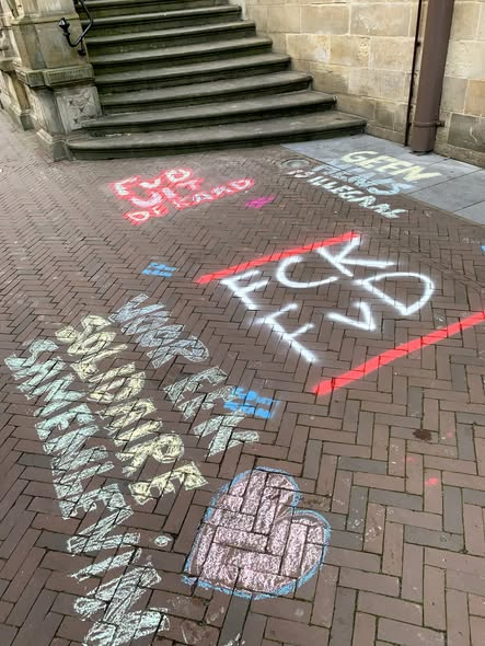 Dolly van den Berg tweet media