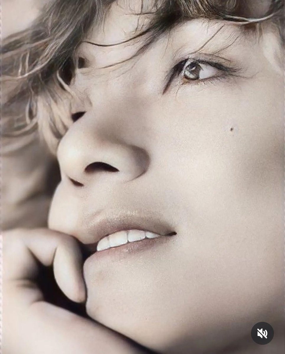 αdrαsteiα tweet media