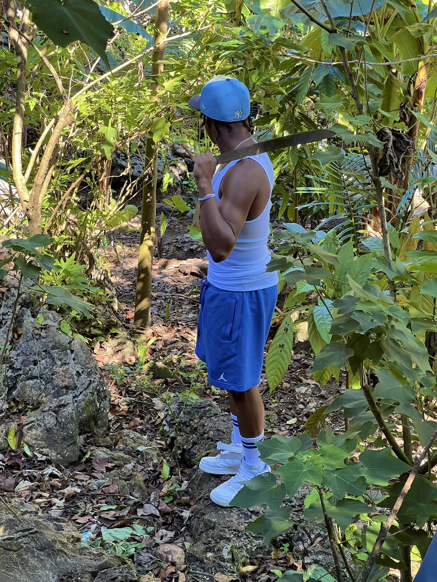 Ghetto Living tweet media