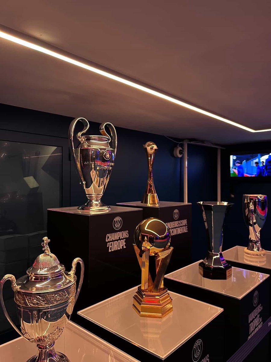 دُنيا | PSG tweet media