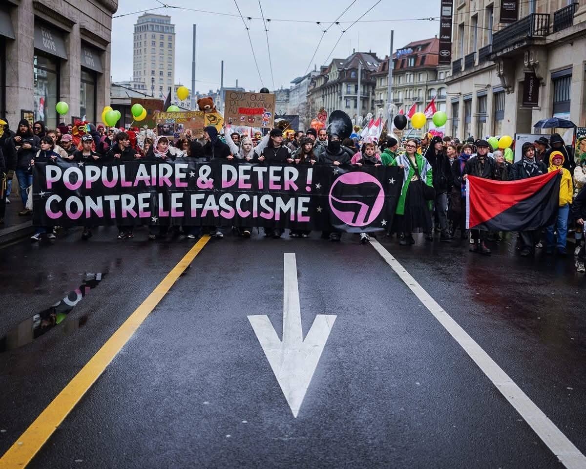 ultras_antifaa's tweet image. #Switzerland - An antifascist carnival took place in Lausanne, drawing thousands of people against the far right.