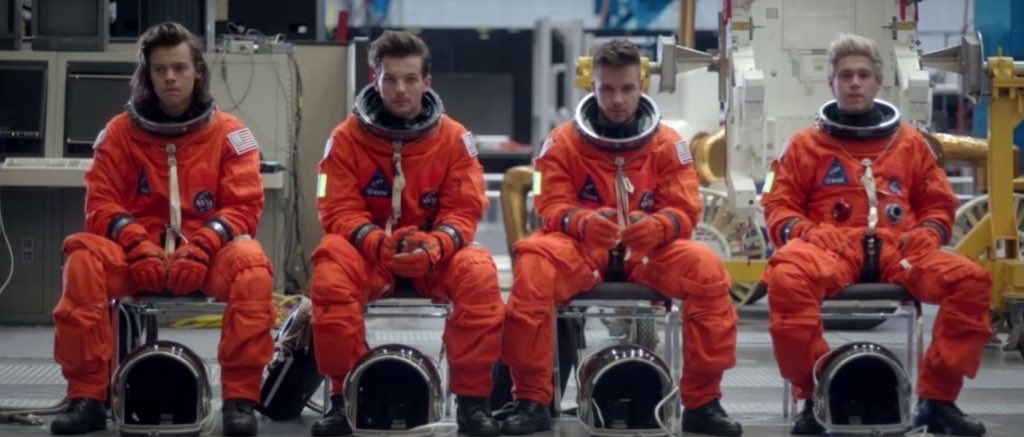 Cristy ୭̥🪩💙 tweet media