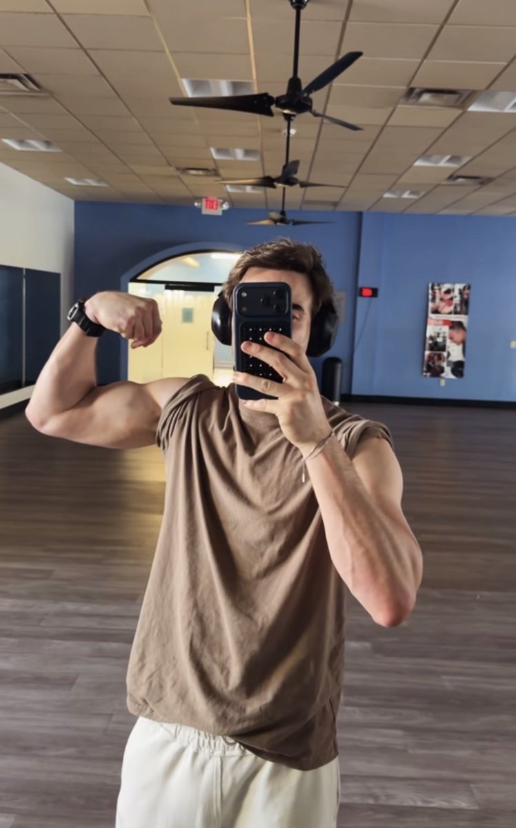 ᛕᛟᛚ мιкαєℓѕσи tweet media