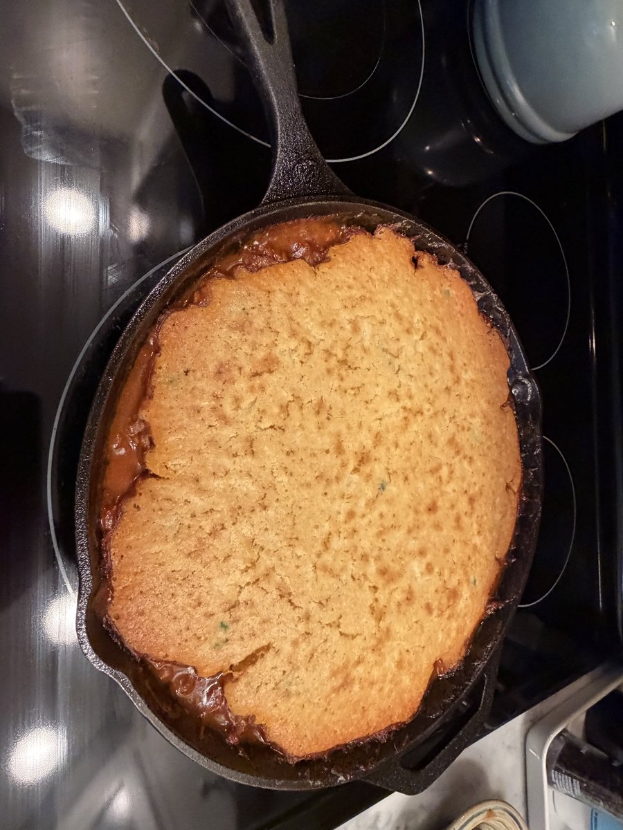 randall_michael's tweet photo. Chili cheddar jalapeño corn bread bake. It was delicious! Thanks @BobsRedMill … you never fail me. https://t.co/v2aKKgupzE
