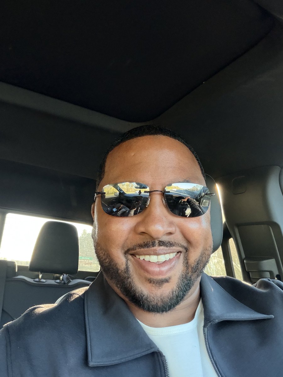 Maurice Linguist tweet media