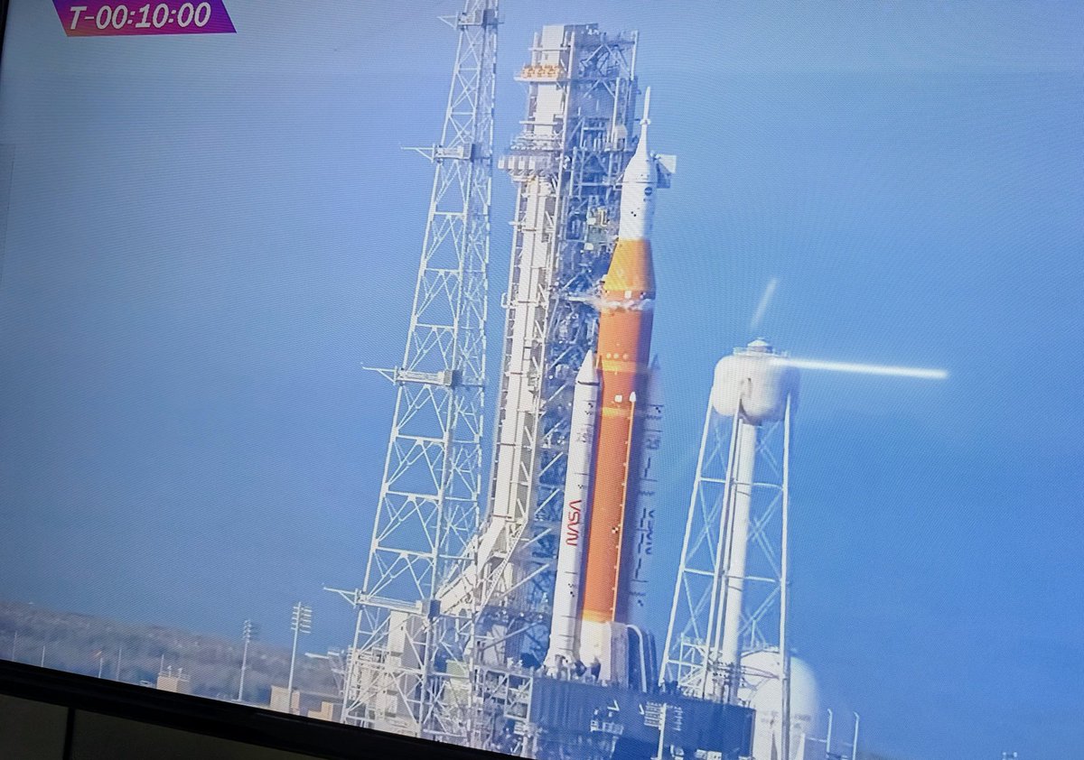 Manuel González tweet media