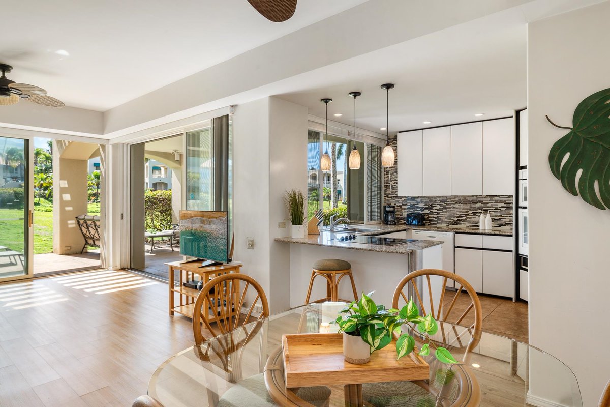 Hawaiʻi Life tweet media