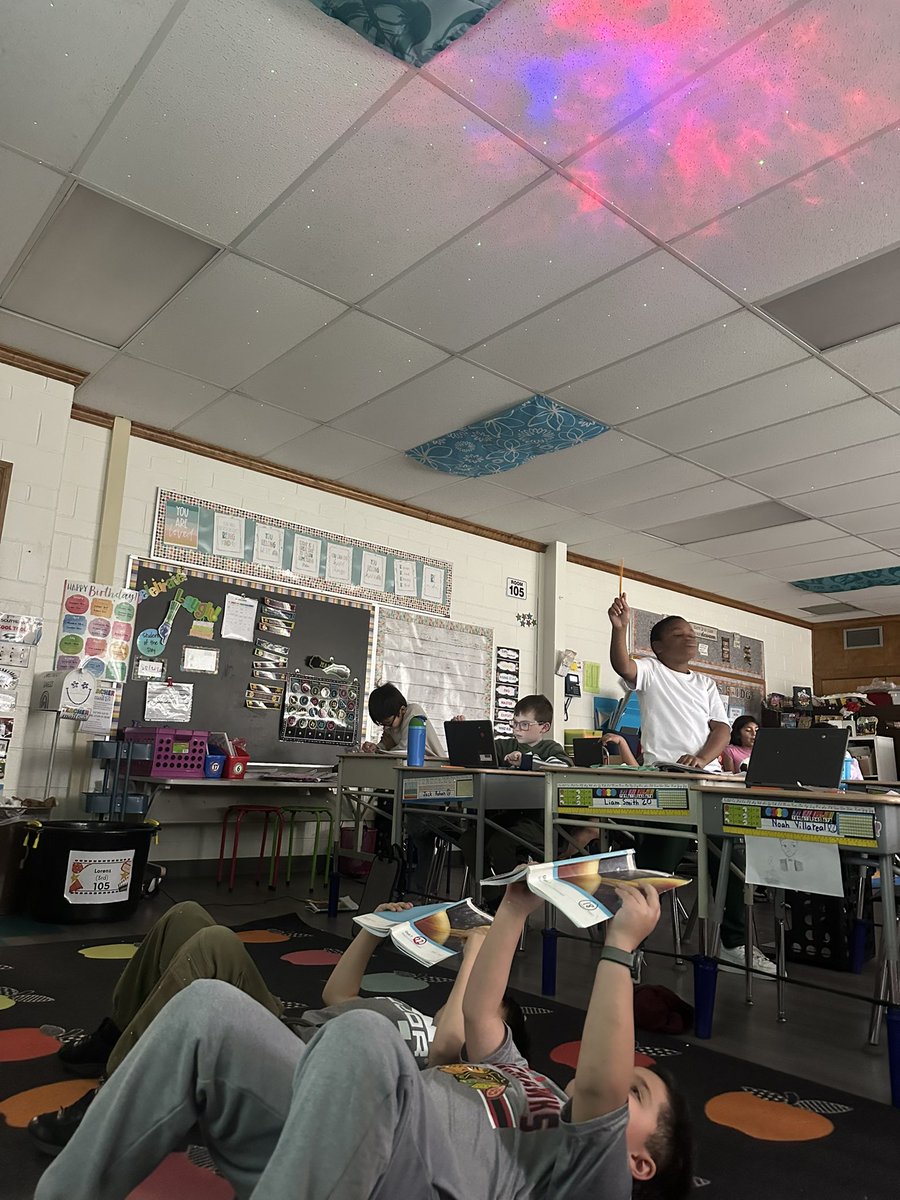 Tiffany Lorenz tweet media