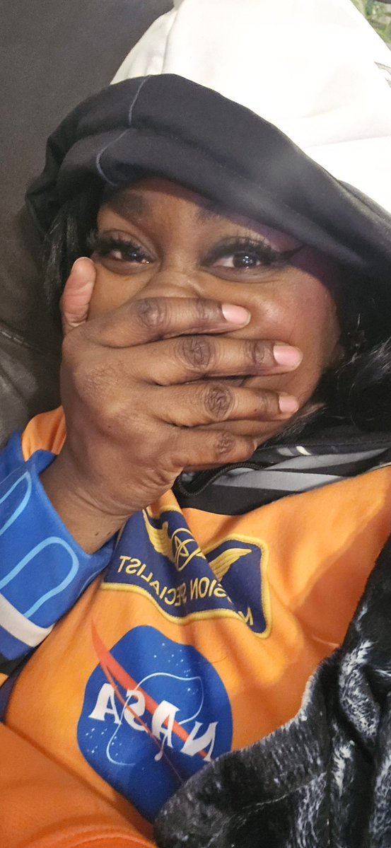 👩🏾‍🚀Astro⁷✨ tweet media