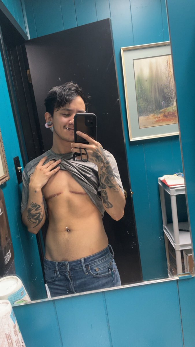 APrinceoflust's tweet photo. Pull-ups in my underwear today ๐ซถsee you soon my little freaks ๐๐ https://t.co/zQaLFox4fb ๐ฅฐ๐ #ftm #nonips #muscles https://t.co/BBQ1uSxskm