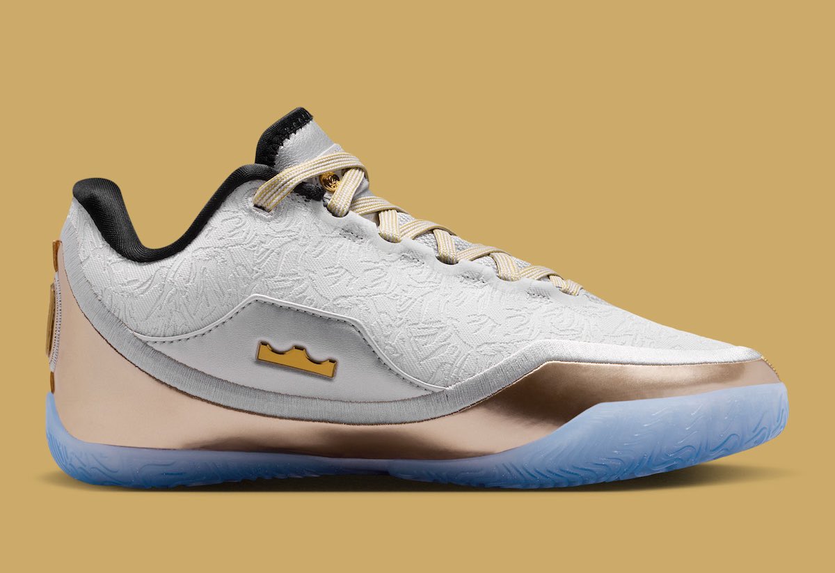 LeBron en Español tweet media