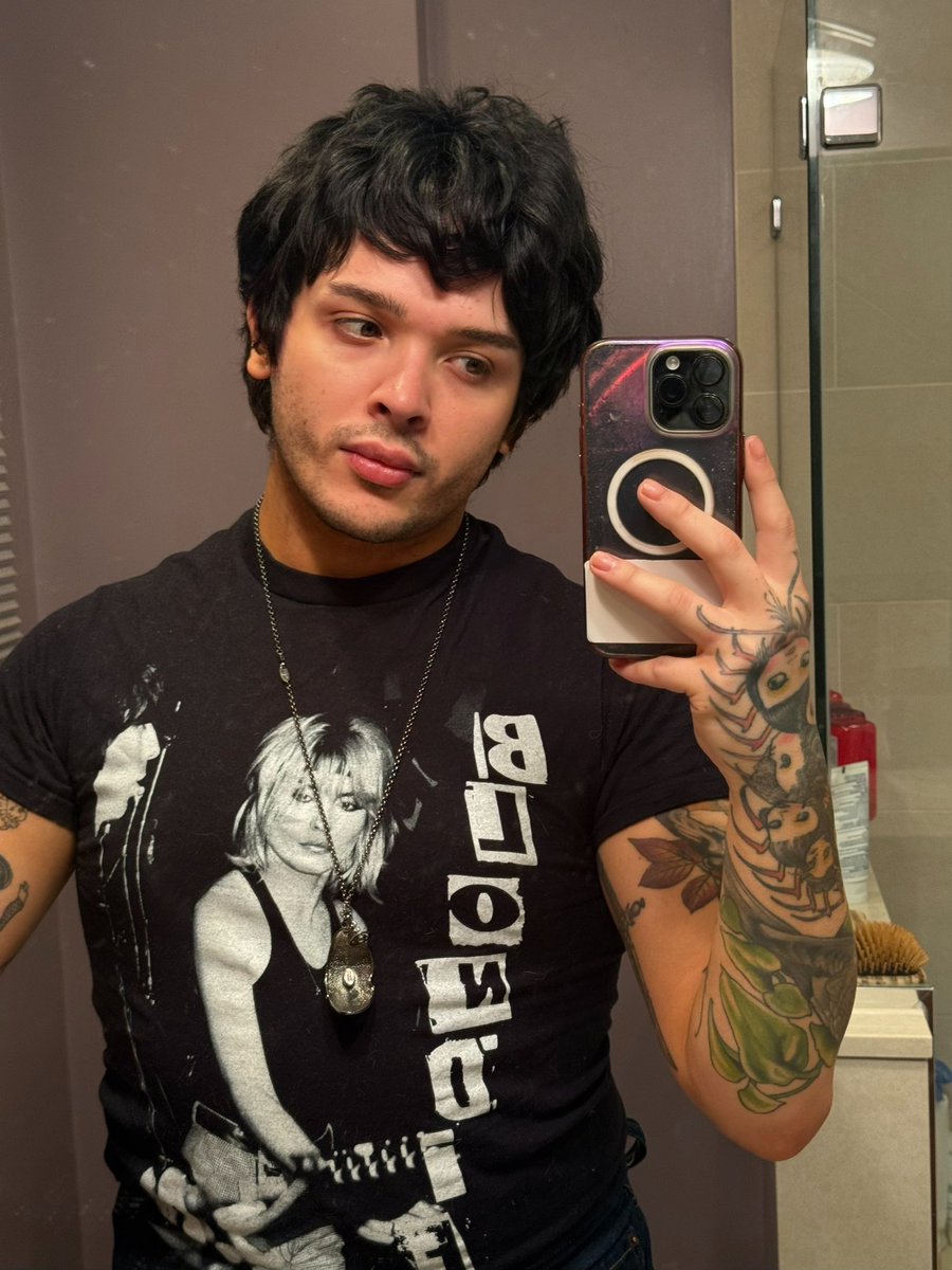 Briar Blush tweet media