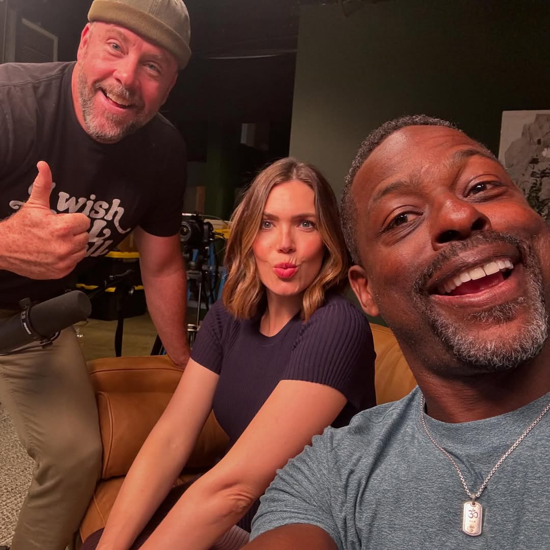 thisisusbra's tweet image. 1° de abril
Conte uma mentira sobre #ThisIsUs