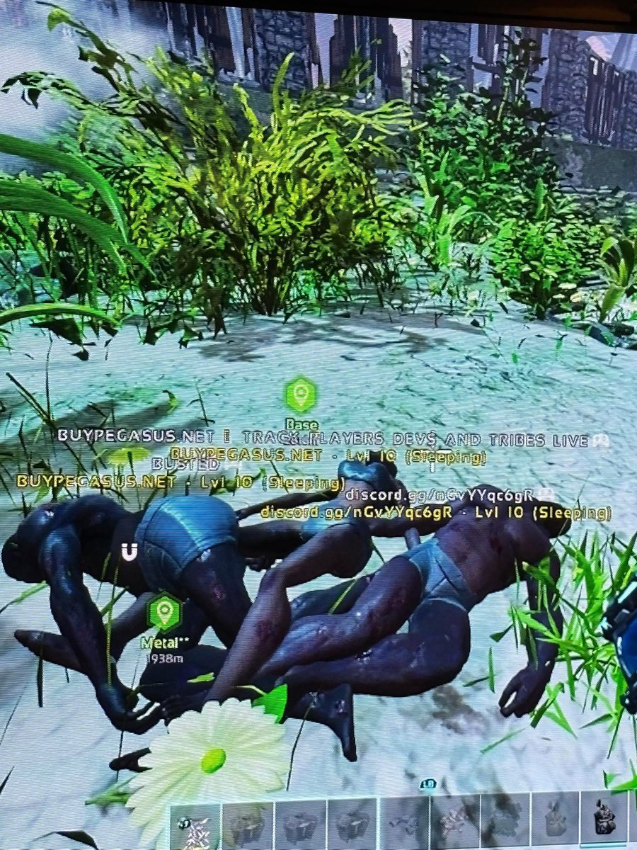 NommDwagon tweet media