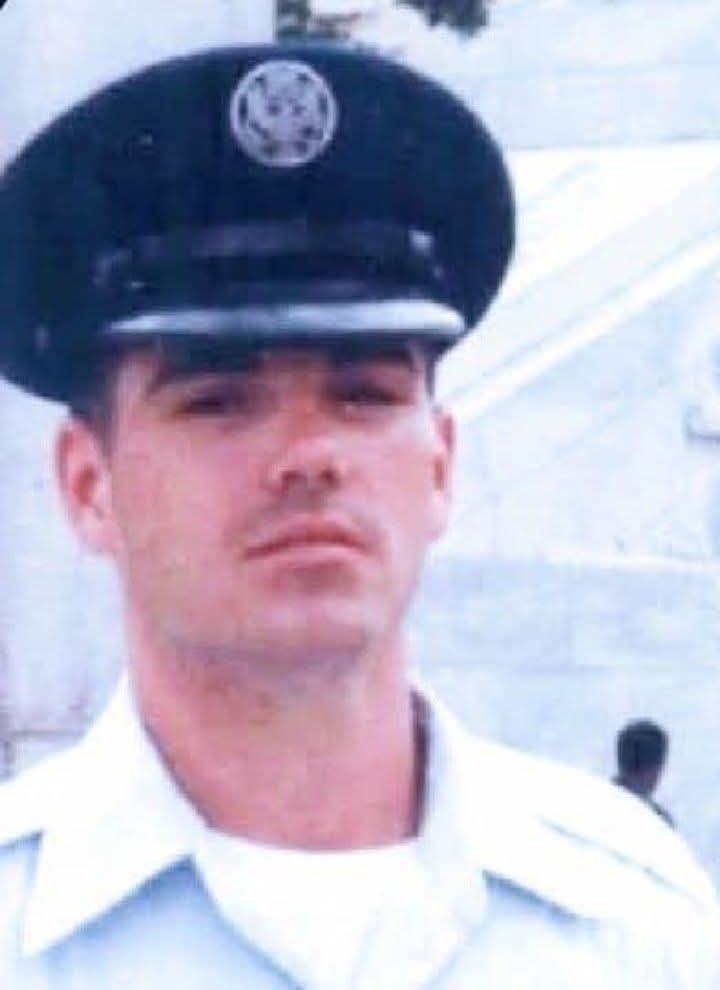 Michael Loris tweet media