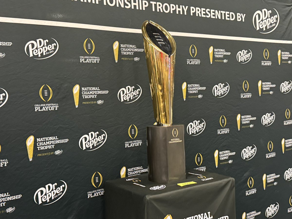 mickakers's tweet image. Allegaint Stadium w/ a wild 5-year run of marquee events:

2024: Super Bowl 58
2025: WrestleMania 41
2026: WrestleMania 42
2027: CFP championship 
2028: NCAA men’s Final Four
2029: Super Bowl 63

#vegas #nfl #wwe #cfb #cbb