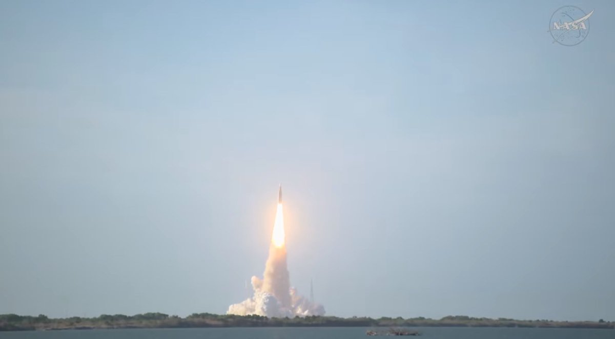 esa's tweet image. LIFTOFF of #Artemis II on 1 April 23:35 BST/ 00:35 CEST 2 April 2026 from @NASAKennedy, carrying the second NASA Orion spacecraft with its ESA European Service Module! #ForwardToTheMoon @AirbusSpace @csa_asc