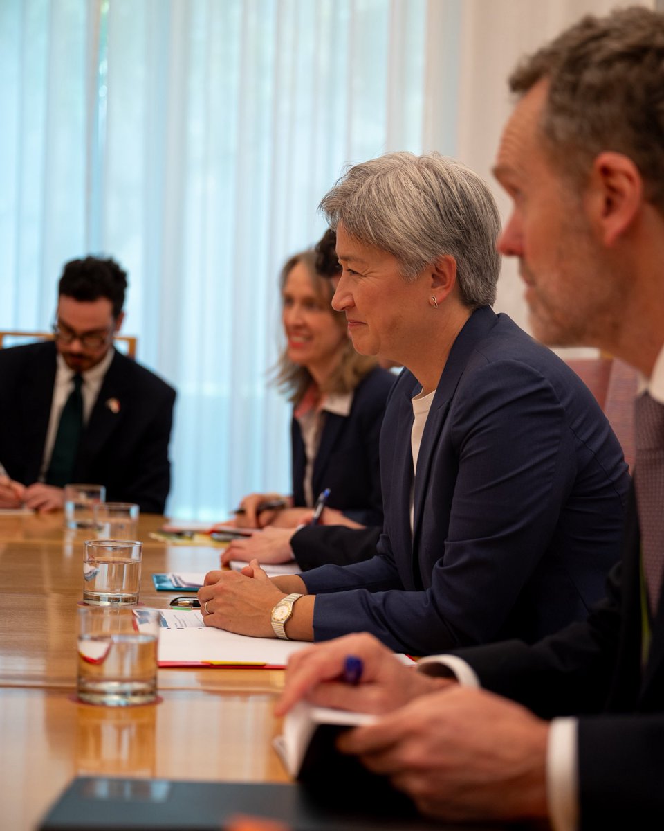 Senator Penny Wong tweet media