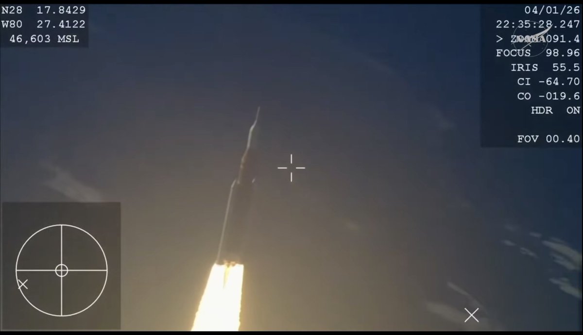 LeafCat520's tweet photo. 绕月！绕月！
We rise together, back to the Moon, and beyond.
Artemis Ⅱ会进入地月转移轨道，完成绕月飞行后把他们带回来，并为最终的登月任务做准备
但是NASA，我的月球门户呢？！ https://t.co/LEKTXjnmUP