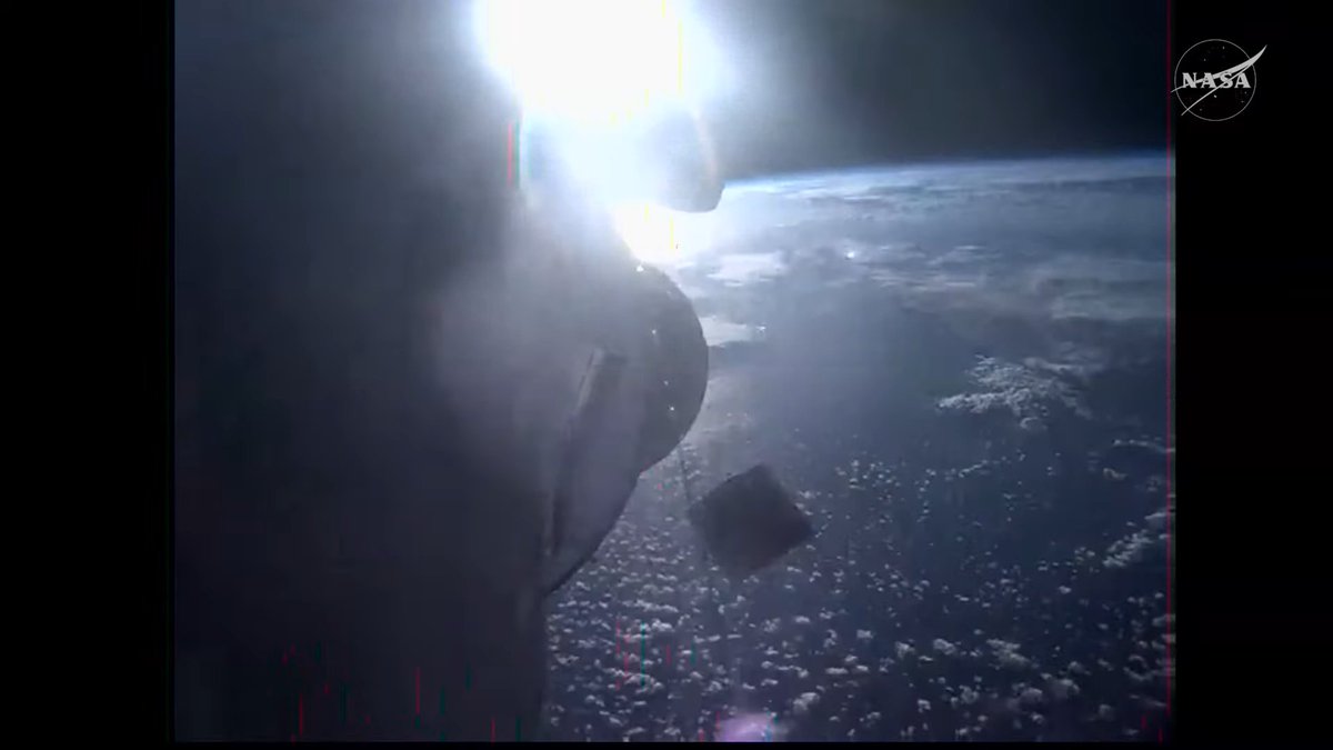 당신의 곁에 우주를 가져오는 사이프⭐ tweet media