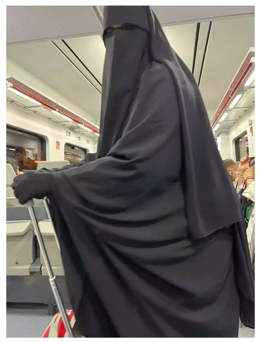 Lorena SR tweet media