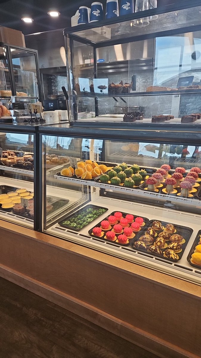 #1 Loba Enjoyer tweet media