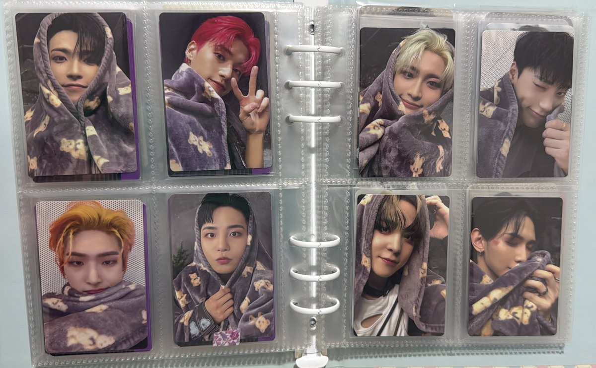winszbae's tweet photo. nunca pensei que falaria isso mas 

COMPLETEI OS COBERTINHAS DO ATEEZ 

UAAAAAAAARRRR https://t.co/328SG0jDEs