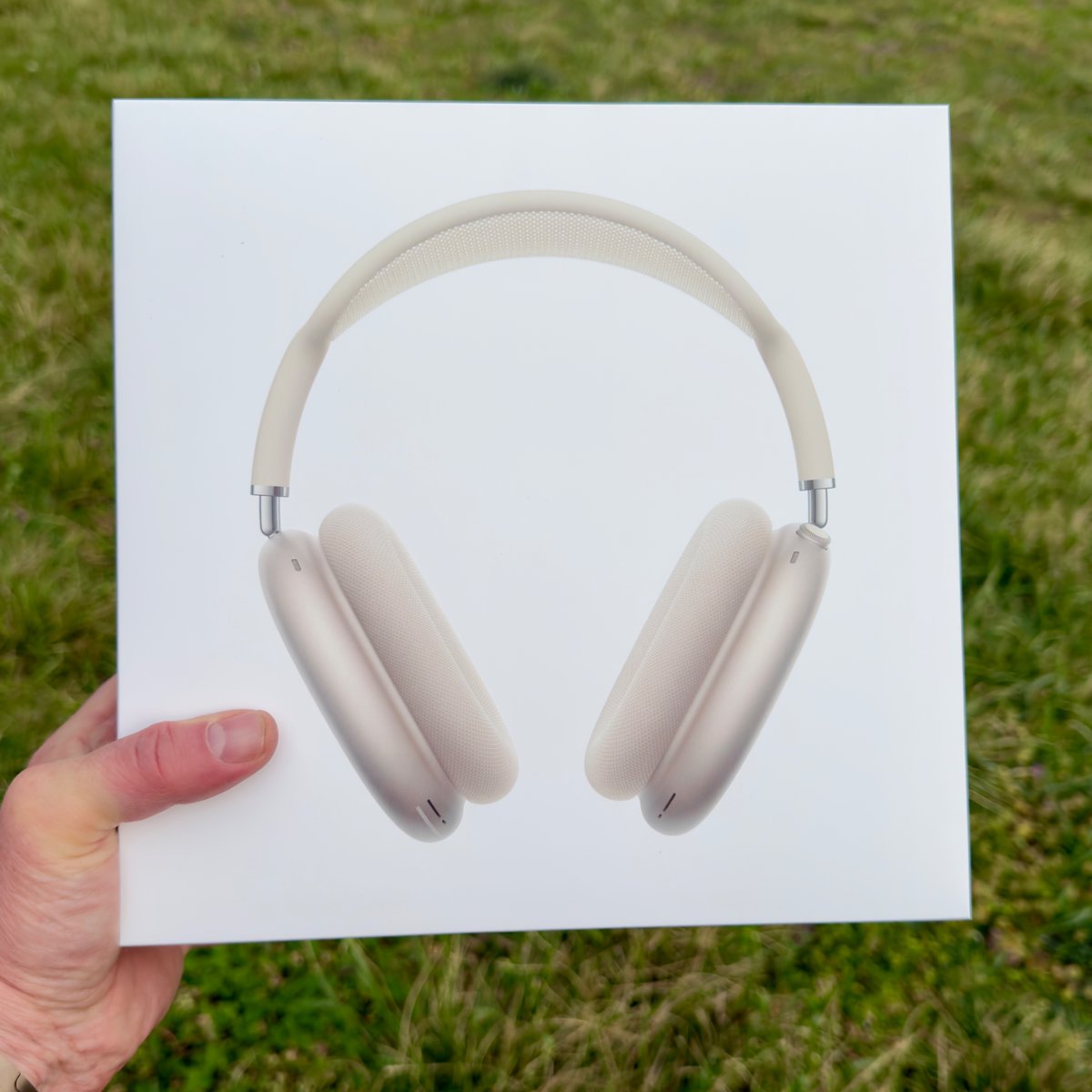 Apple Snob 😝 tweet media