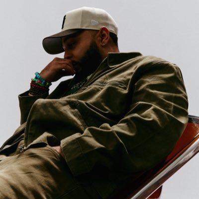 Qthe7th's tweet photo. #NewProfilePic https://t.co/zXxNthppek