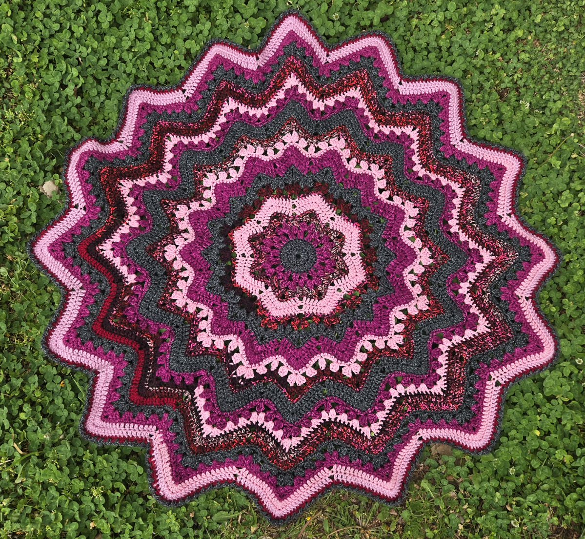 Wordless WIP Wednesday

stitchwhisperdesigns.com/2026/04/wordle…